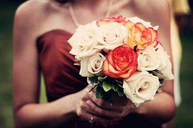 Bouquet Types: Posy Bouquet, wedding bouquets