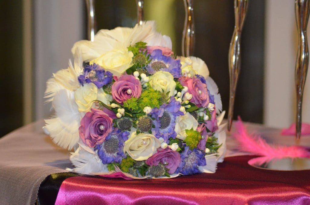 Wedding Bouquet Accents: Acrylic Beads