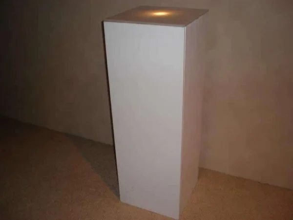 White Pedestal Plinth - Image 3