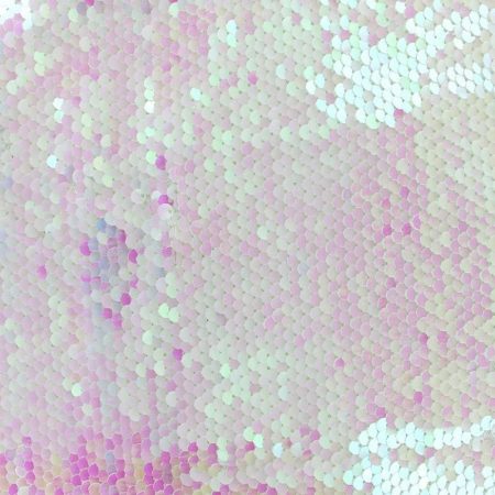 sequin-tablecloth-white-iridescent-sequin-pink-caviar-events