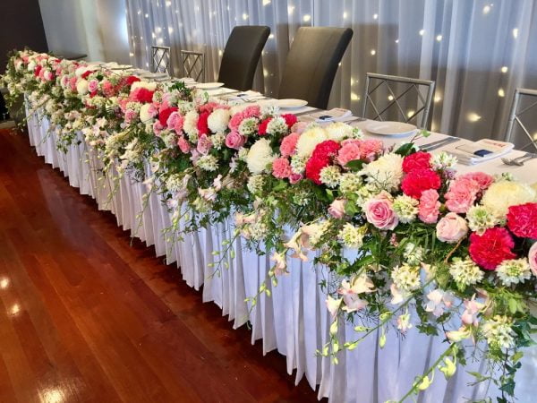 Bridal Table - Cascading Hedge