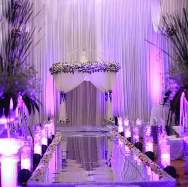 Mirror aisle runner